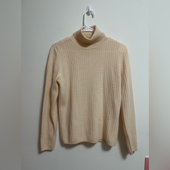 Liz Claiborne -VINTAGE- 100% Wool Knit Turtleneck Long Sleeve Cream Sweater - M - Picture 1 of 4